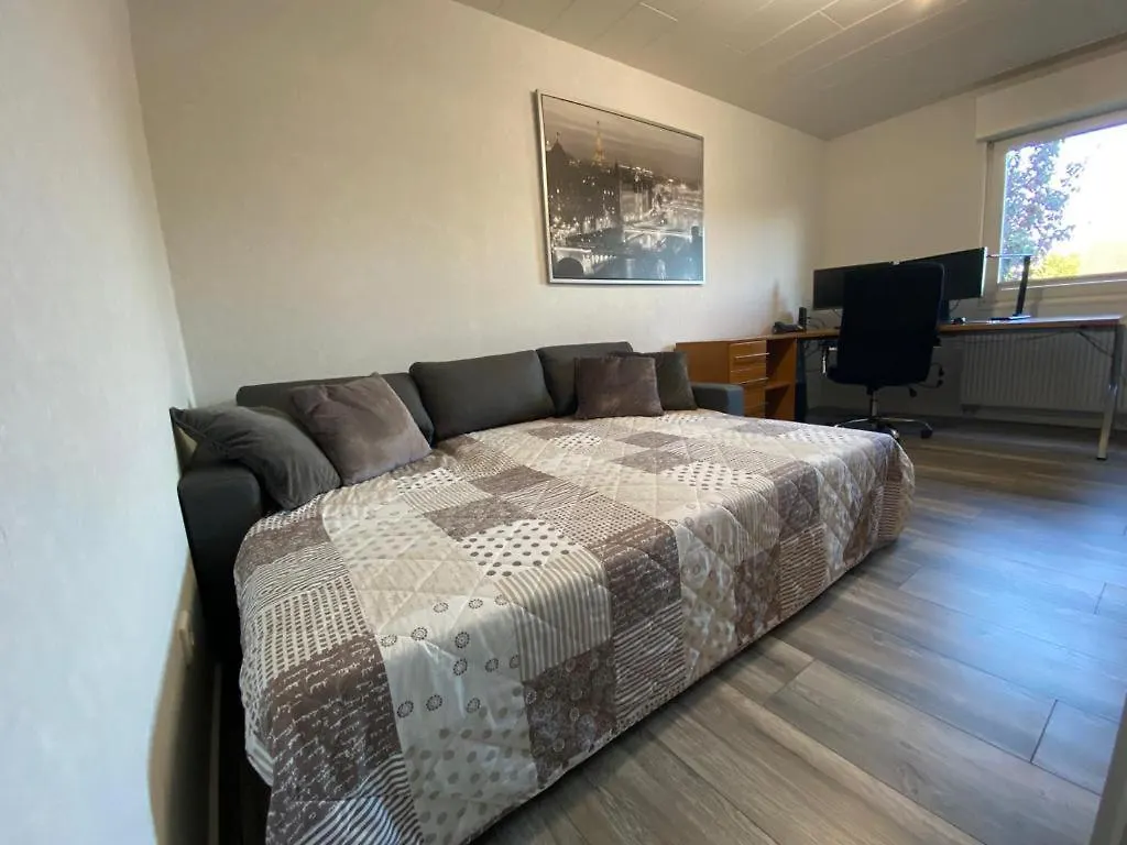 Bei Tiffany Apartment Hannover Homestay